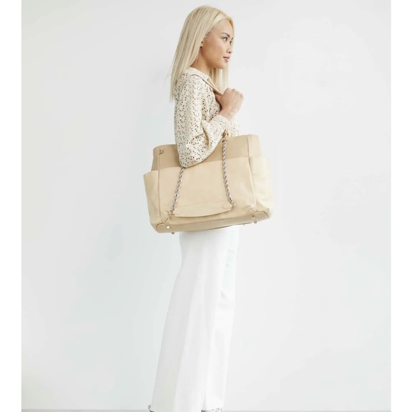 Beis Diaper Bag - Picture 2 of 9